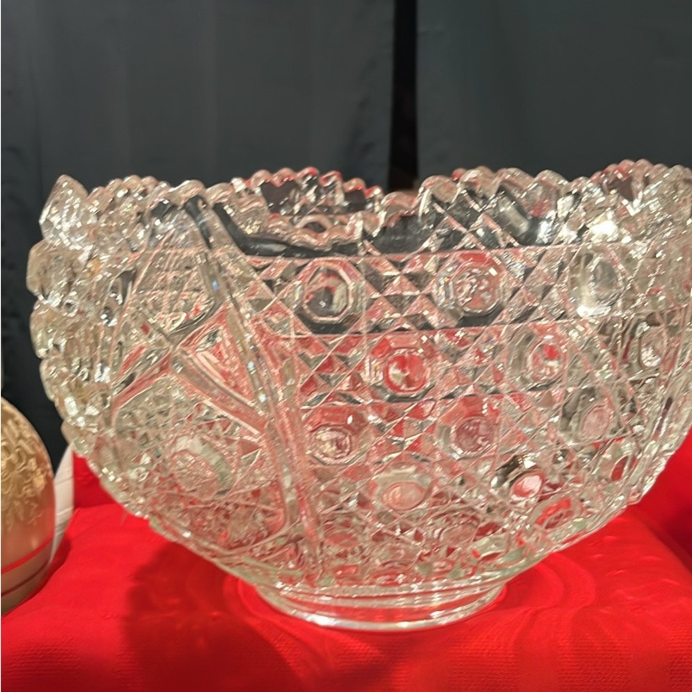 Elegant Crystal Cut Glass Bowl